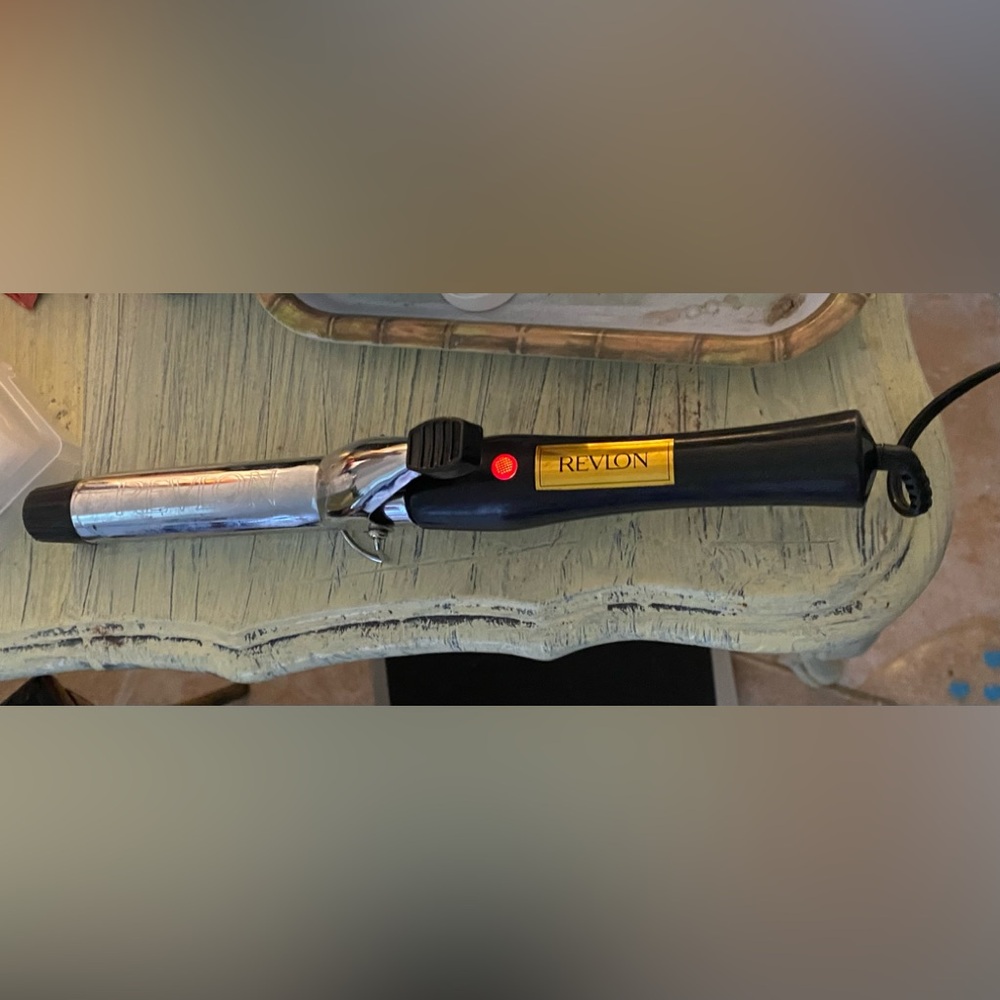 Revlon Curling Iron - Good Condition